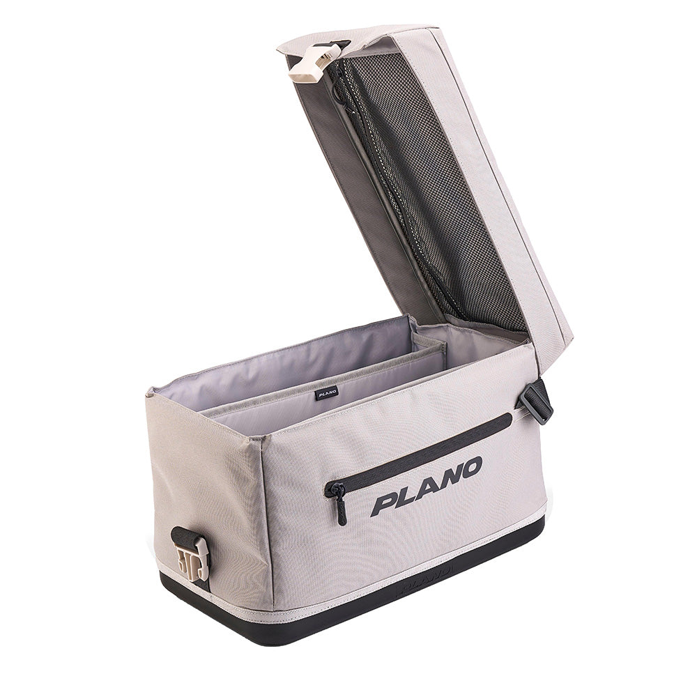 Plano Weekend Softsider Tackle Bag  3700 Series  Coast P000282